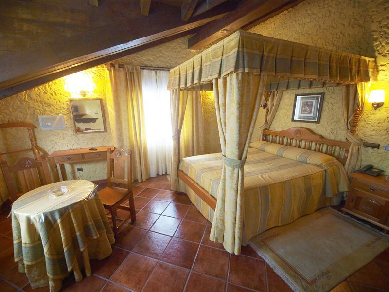 Hotel La Casona De Luis Кеведа Экстерьер фото