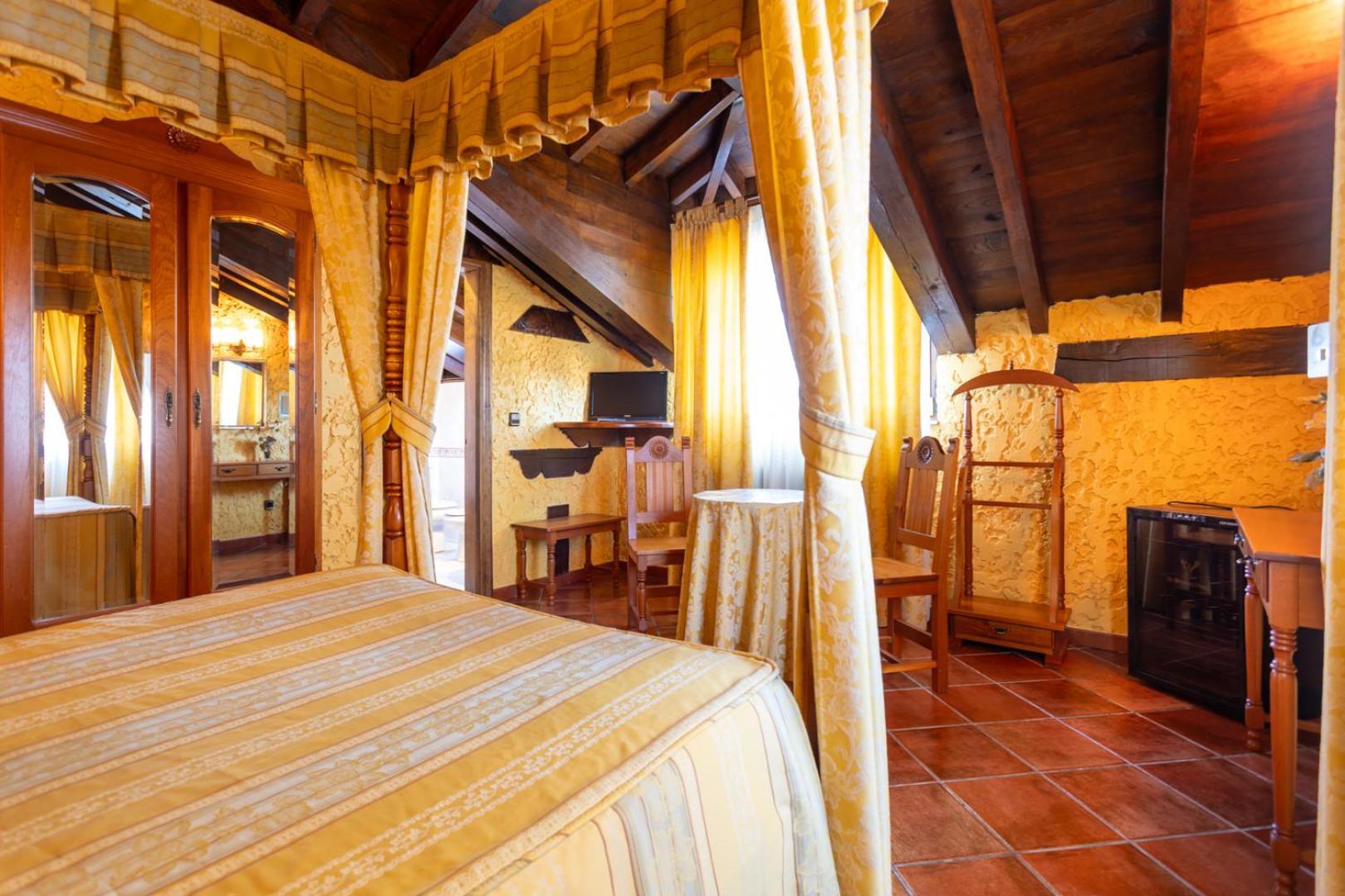 Hotel La Casona De Luis Кеведа Экстерьер фото